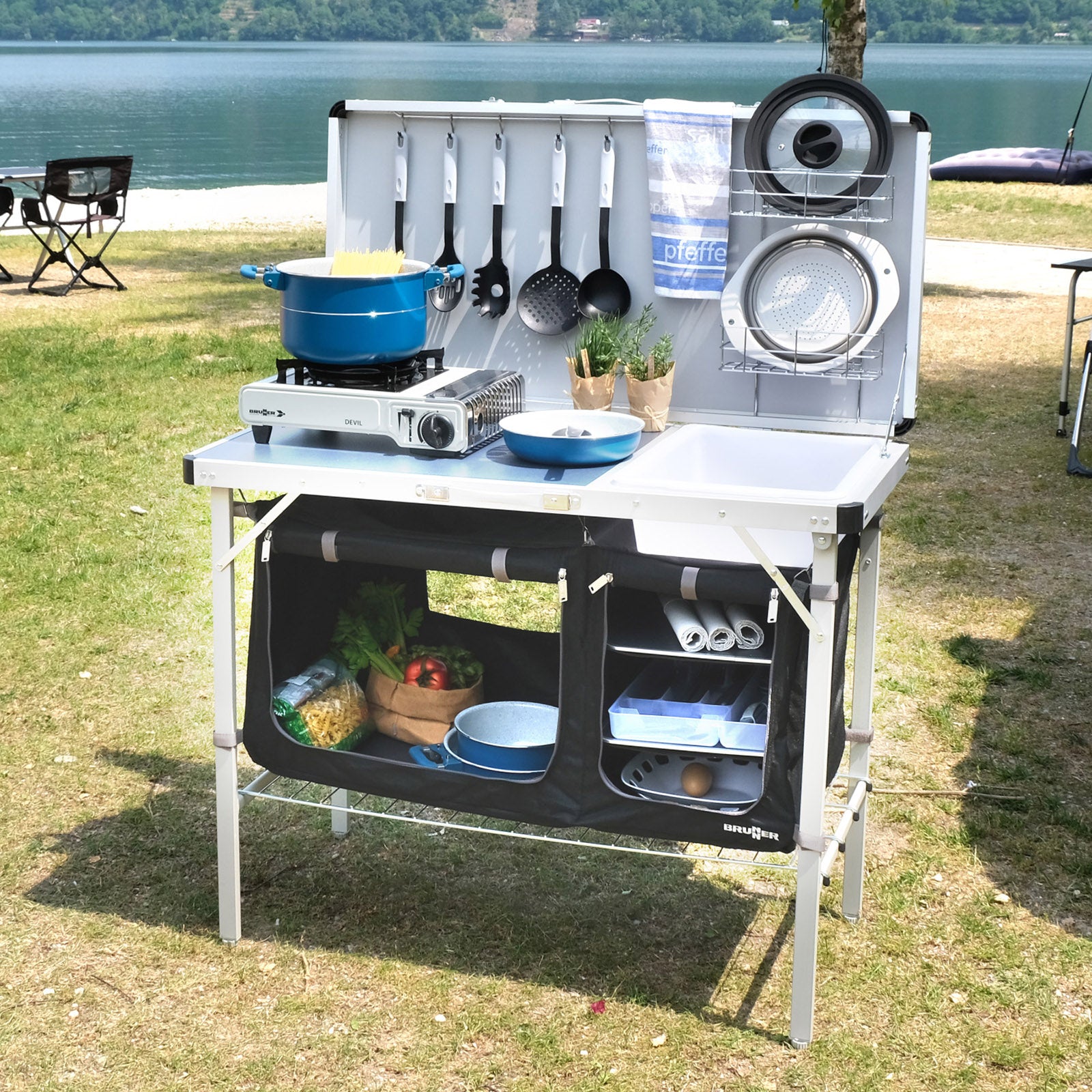 BRUNNER Campingkeuken Drive In Black Kookbox Campingkast Keuken Wastafel