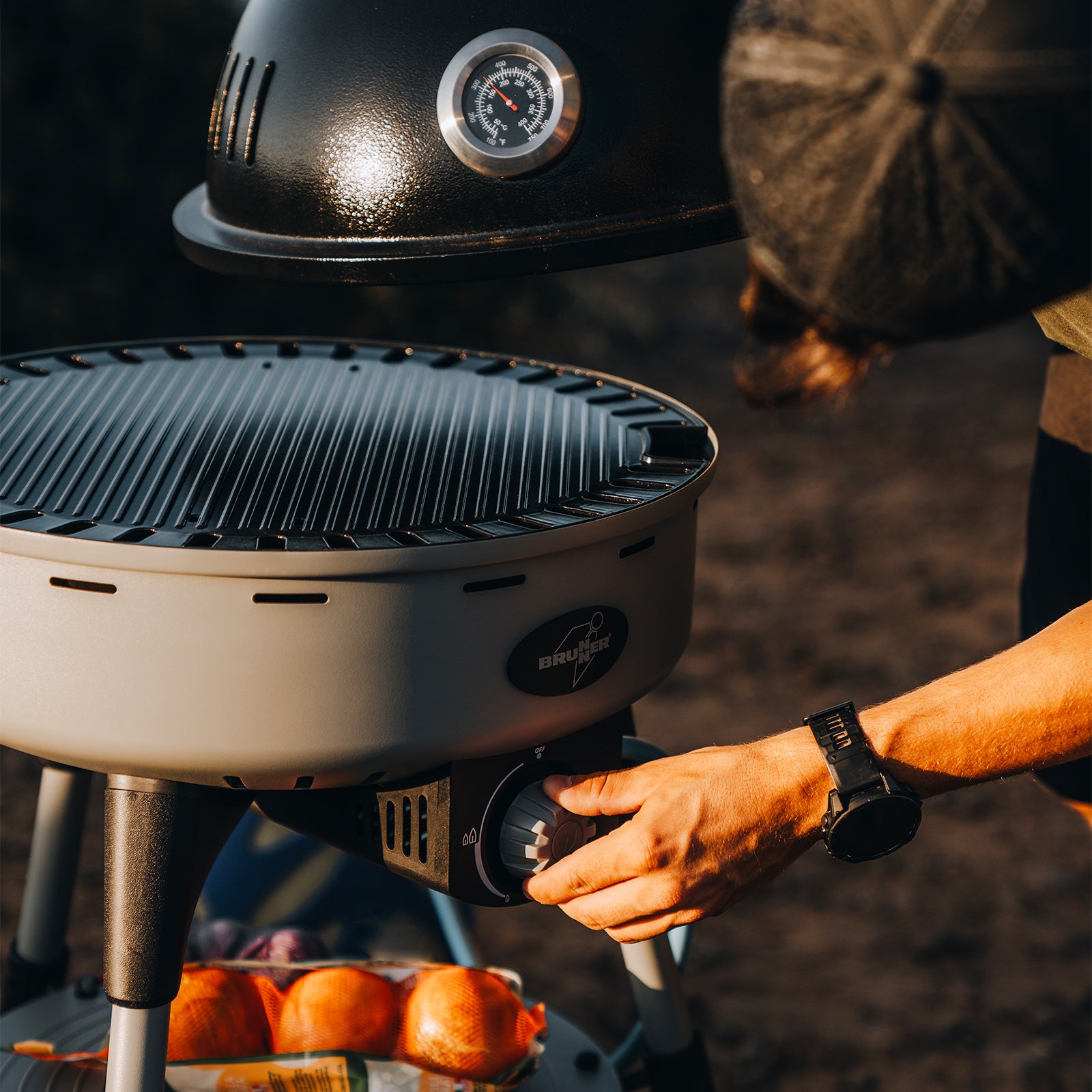 Barbecue à gaz BRUNNER Devil BBQruiser HT – Réchaud de camping à gaz rond pour l'extérieur, 30 mbar