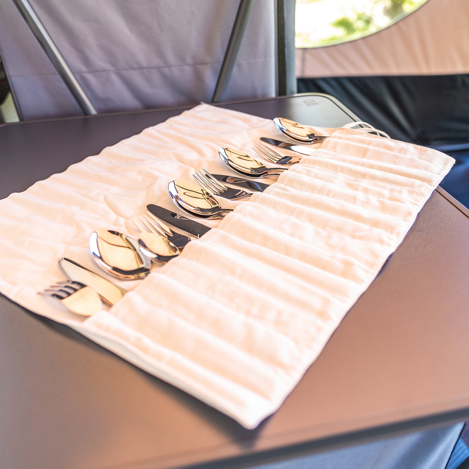 Ensemble de couverts de voyage TRAVELLIFE Altea couverts de camping couverts de table en acier inoxydable 16 pièces