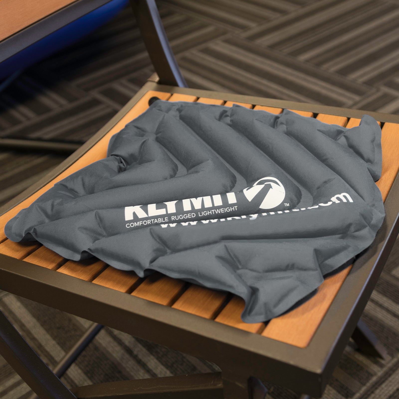 KLYMIT V Seat Mini Seat Cushion Thermo Camping Travel Pillow Inflatable 74 g Lightweight