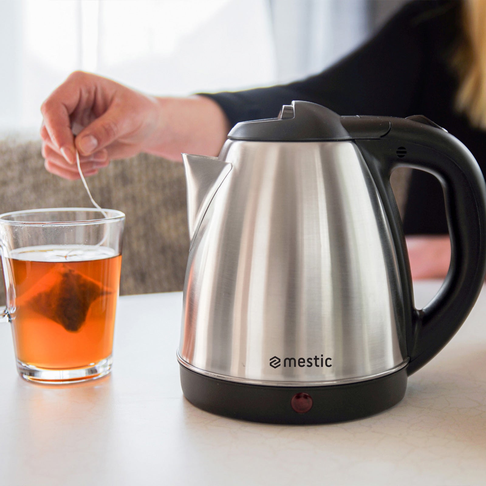 MESTIC Travel Kettle MWC-110 Mini Camping Cooker Cordless Small 1 Liter 800W