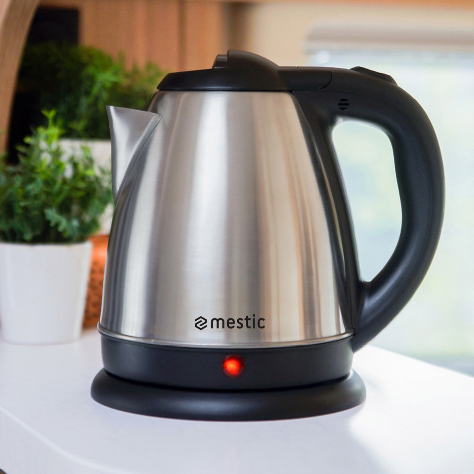 MESTIC Reise Wasserkocher MWC-110 Mini Camping Kocher Kabellos Klein 1Liter 800W