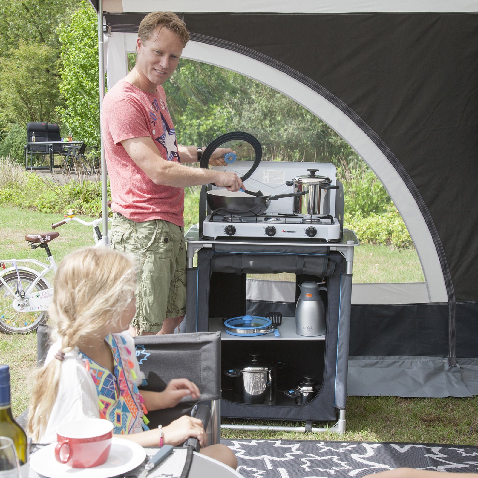 BO-CAMP Camping Reise Küche Moraine Küchen Box Falt Schrank Tisch Windschutz Alu