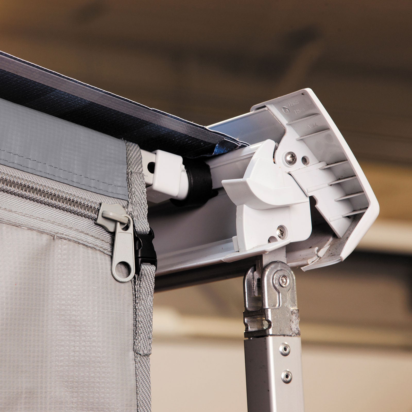 BO-CAMP Seitenwand Wohnwagen Vorzelt Seitenteil Vordach Markise Omnistor passend