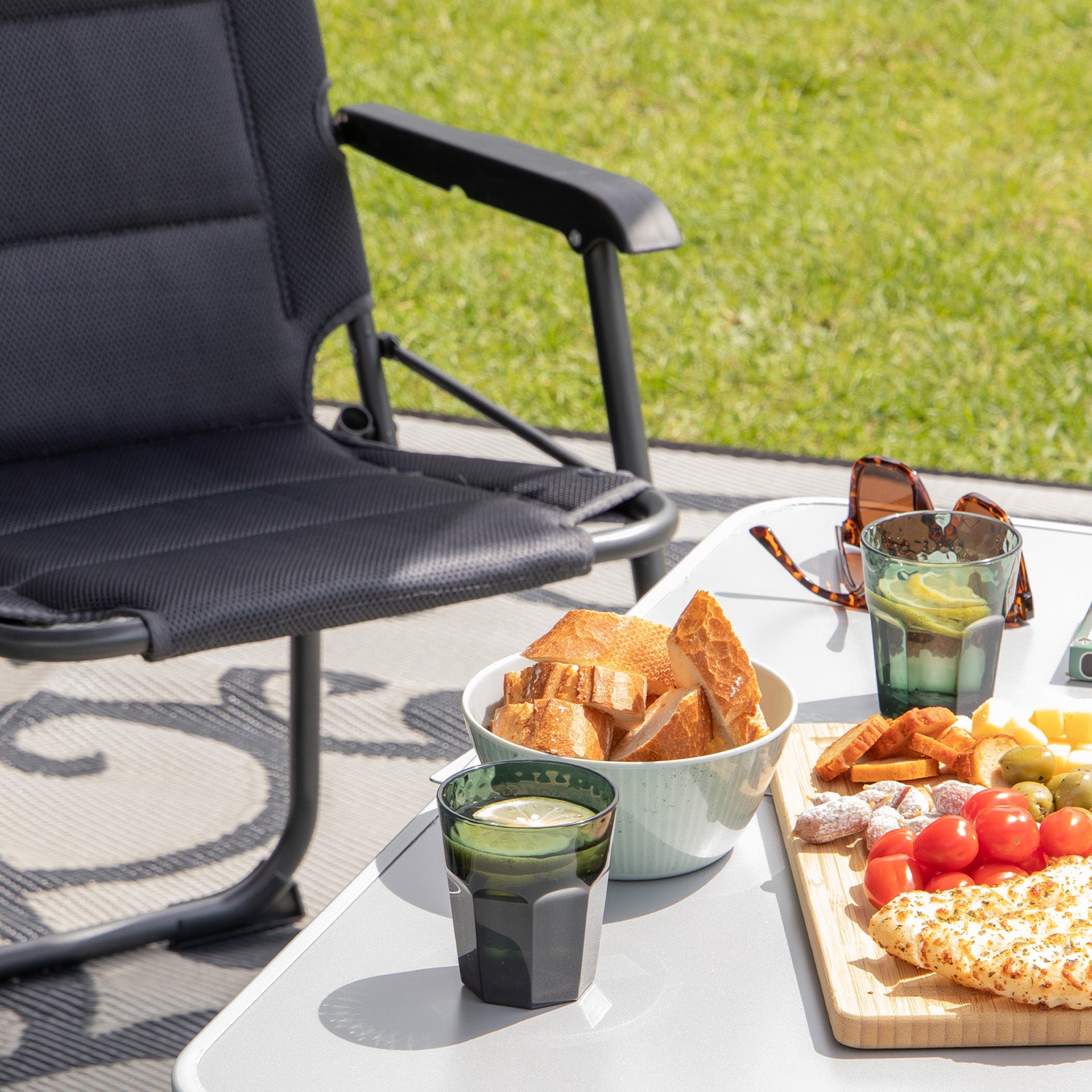 BO-CAMP Camping Gläser 4er Set Mix&Match Reise Trinkglas Wasser Wein Glas 200 ml