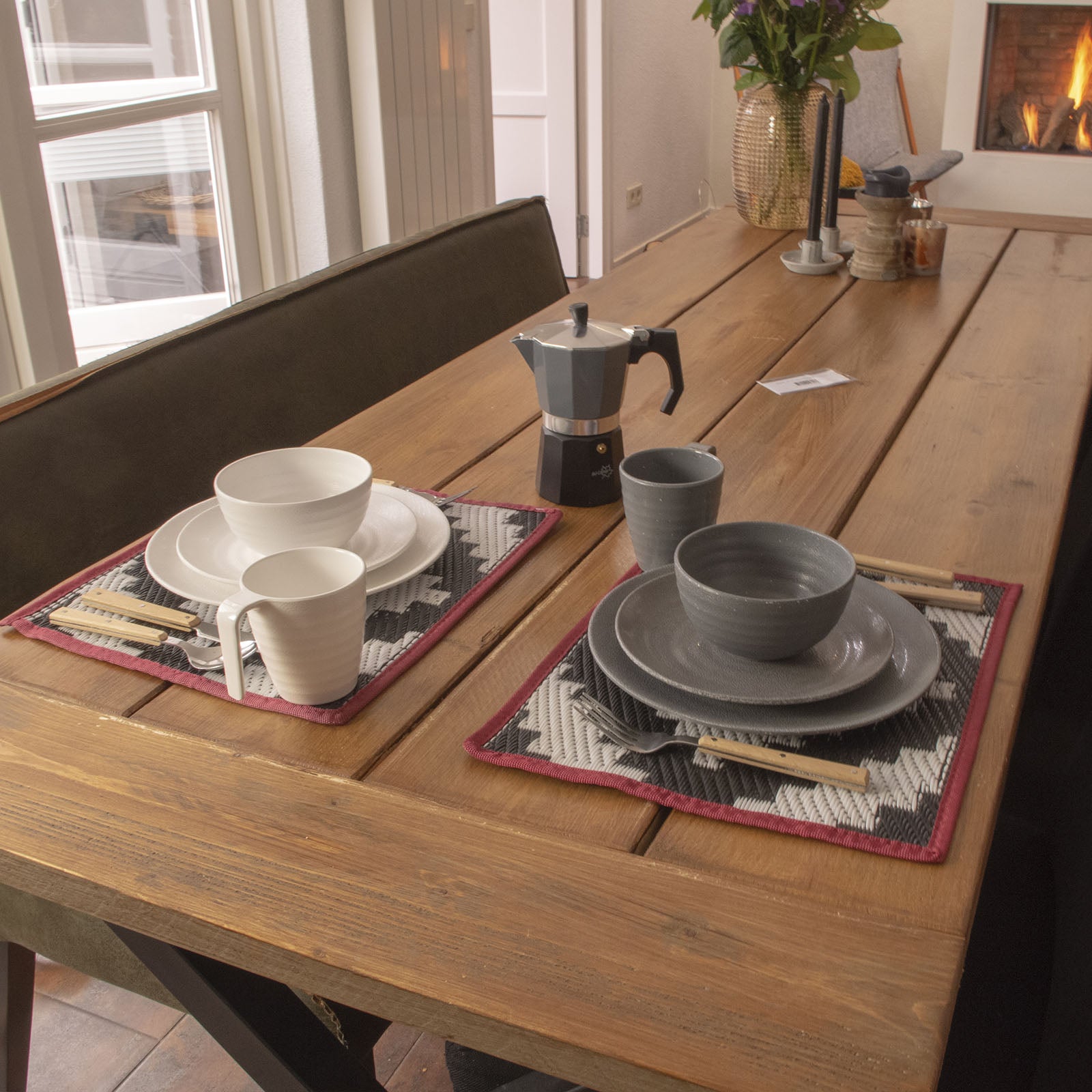 BO-CAMP Melamin Geschirr Set 16tlg - Camping Essgeschirr Reise Picknick Teller