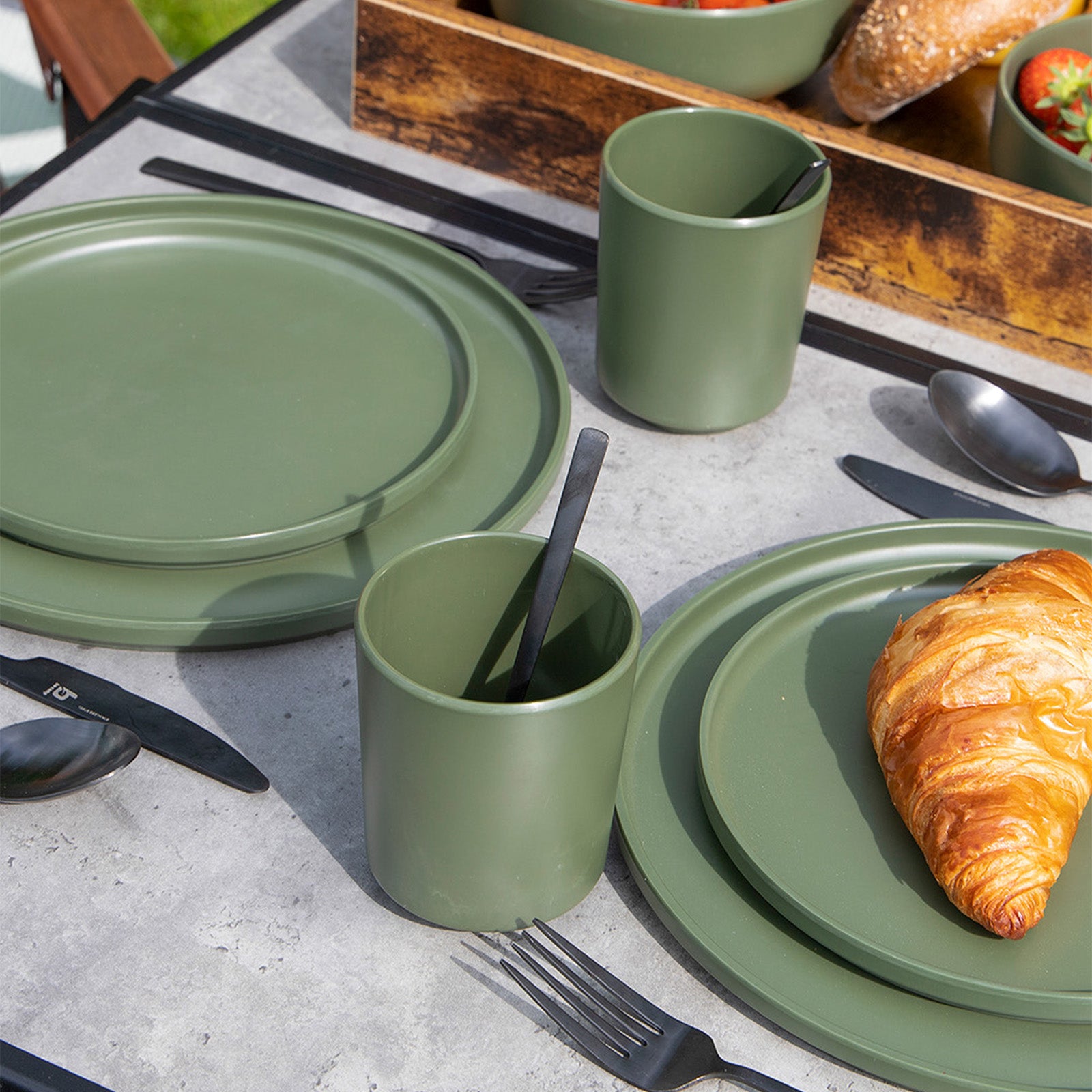 BO-CAMP Melamin Campinggeschirr Set Patom Reise Essgeschirr Teller Becher 16tlg