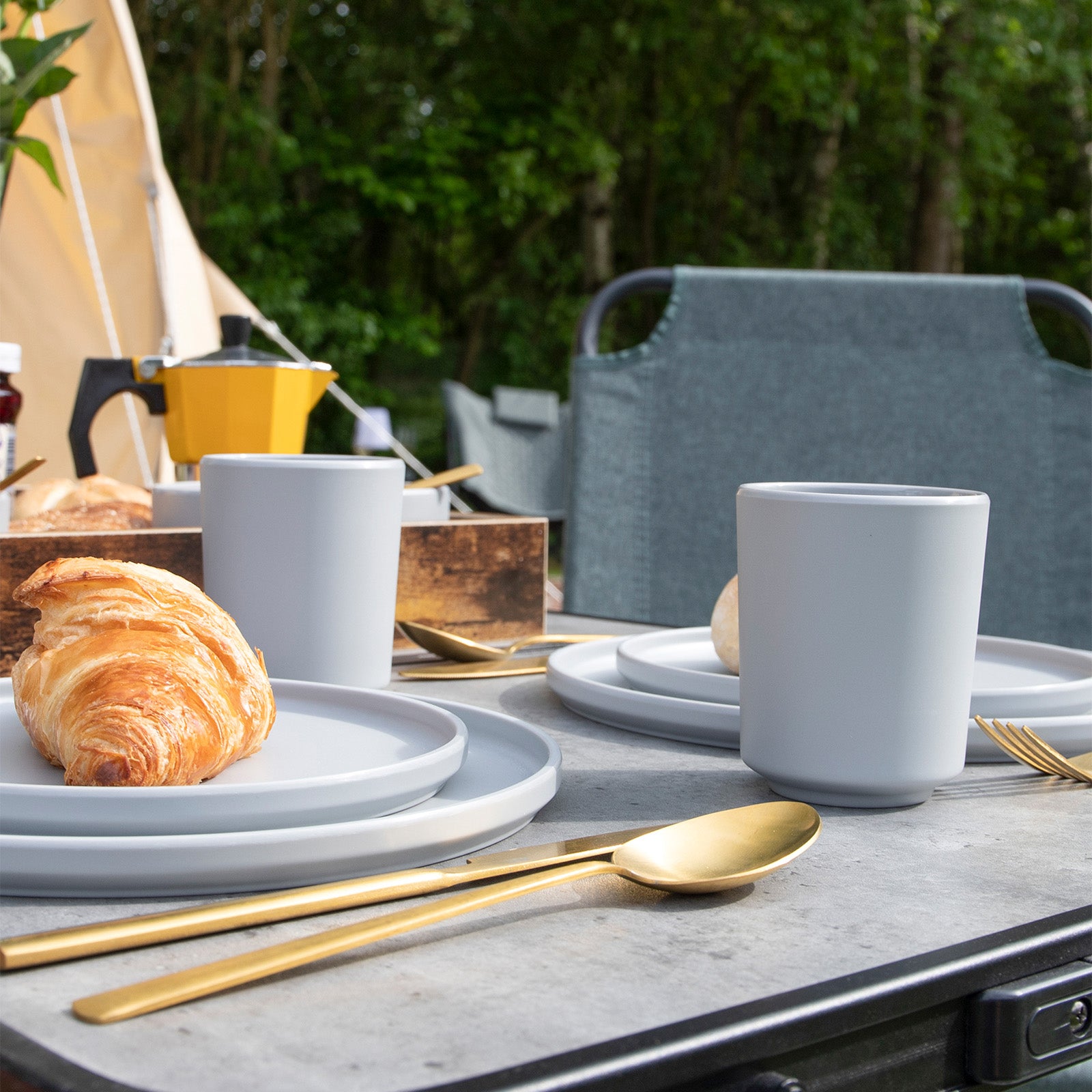 BO-CAMP Melamine Camping Tableware Set Patom Travel Dinnerware Plates Cups 16pcs