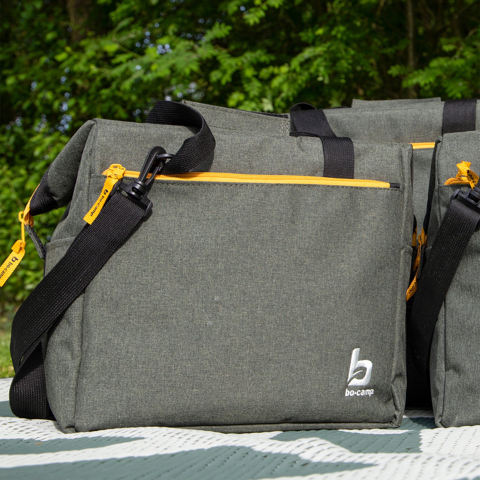 BO-CAMP Cooler Bag Ryndale Picnic Bag Thermal Bag Camping Drinks 18 L