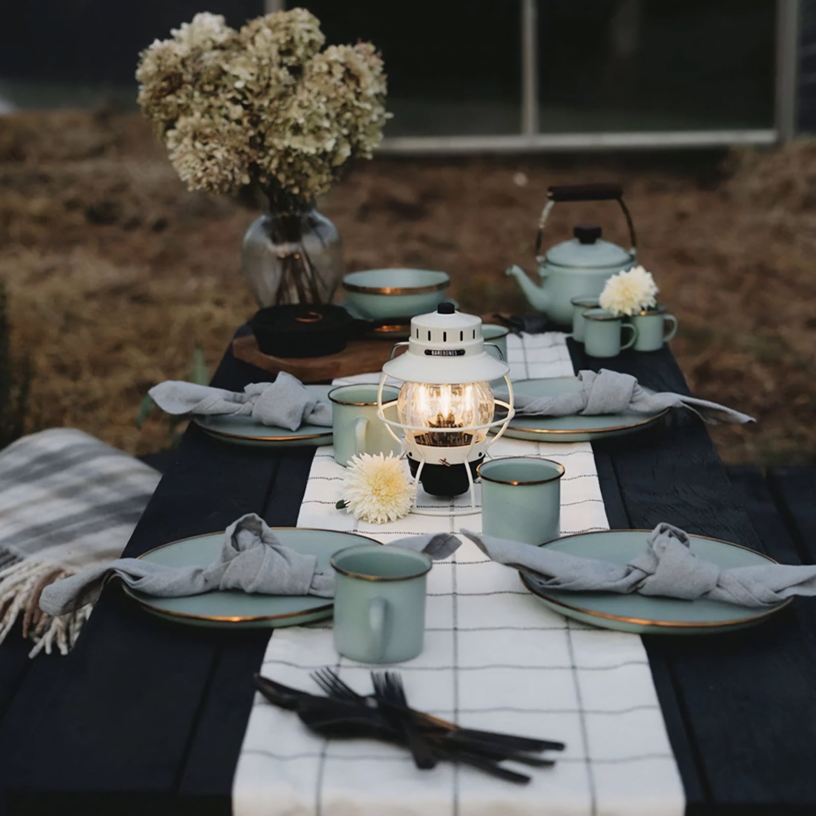 BAREBONES Emaille Campinggeschirr Set Teller Schüssel Becher Edelstahl 16tlg