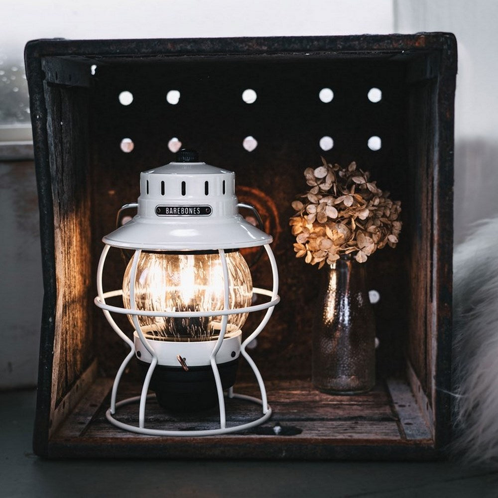 Lanterne de camping rétro Barebones, lampe de chemin de fer à intensité variable, métal, verre, batterie USB, LED