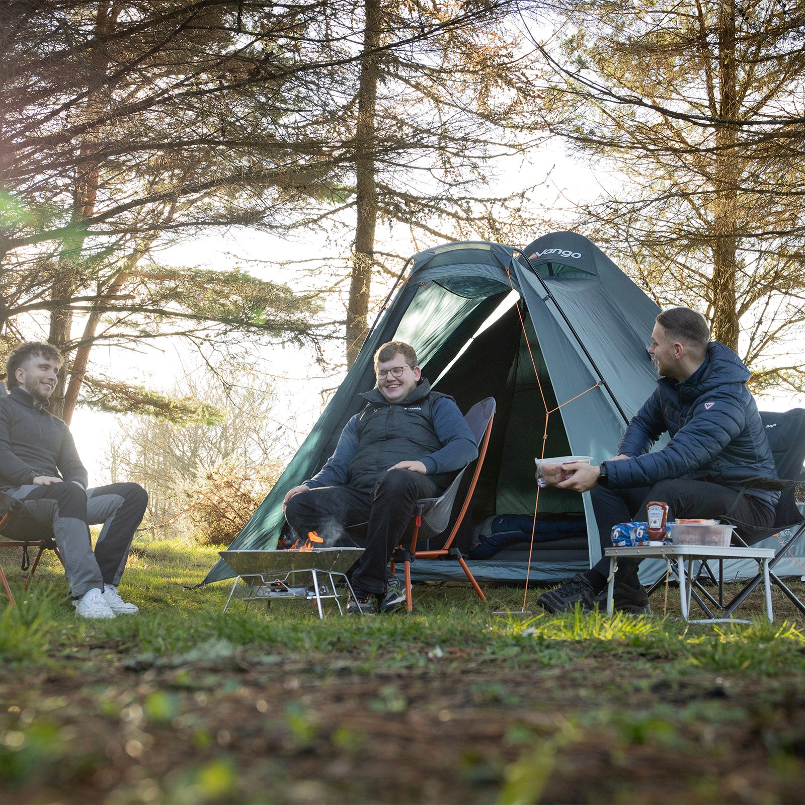 VANGO Kampeertent Teepee Air 400 Airbeam Tipi Familietent Lucht tent Opblaasbaar