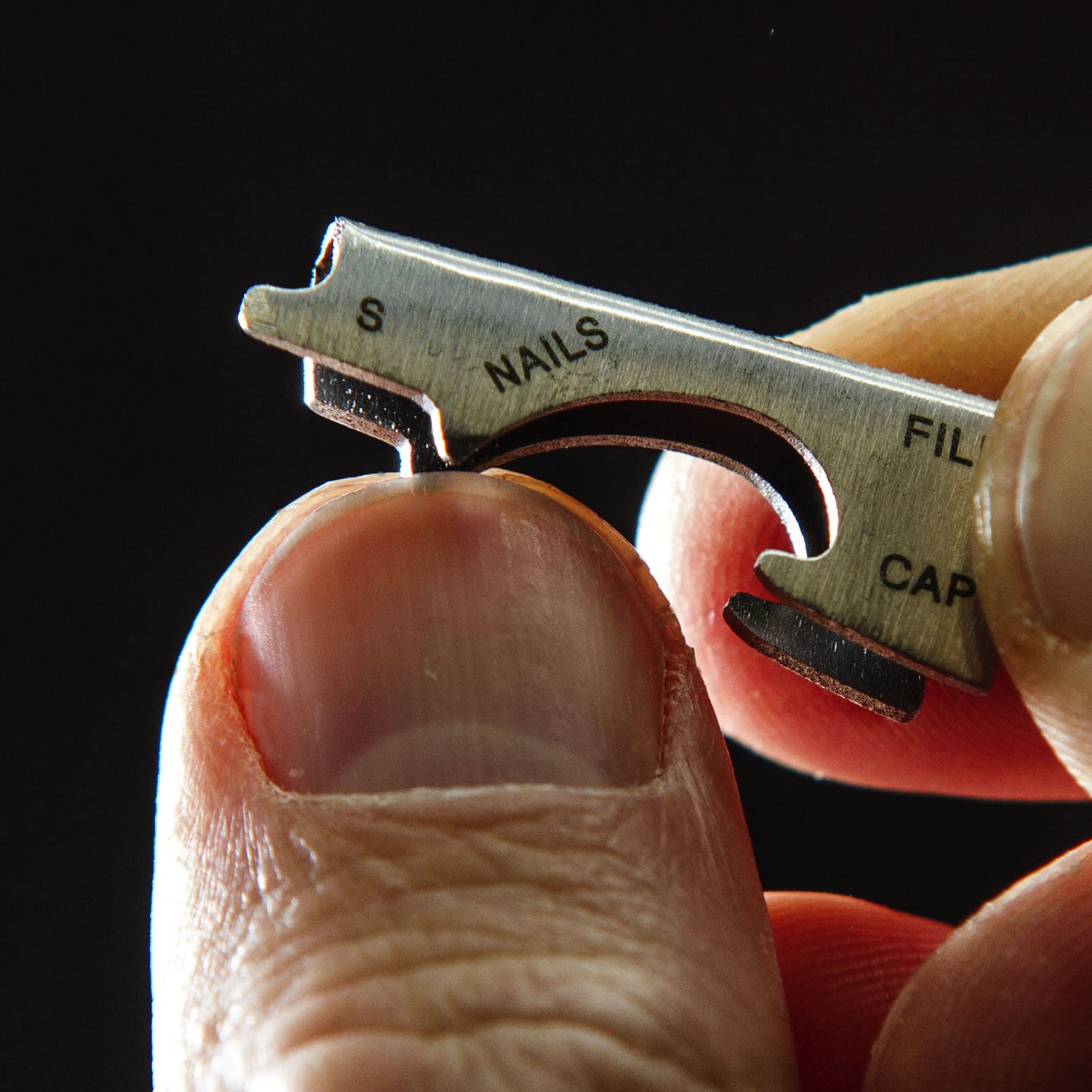 TRUE UTILITY Mini Key Multitool - Key Ring - Key Tool TOP