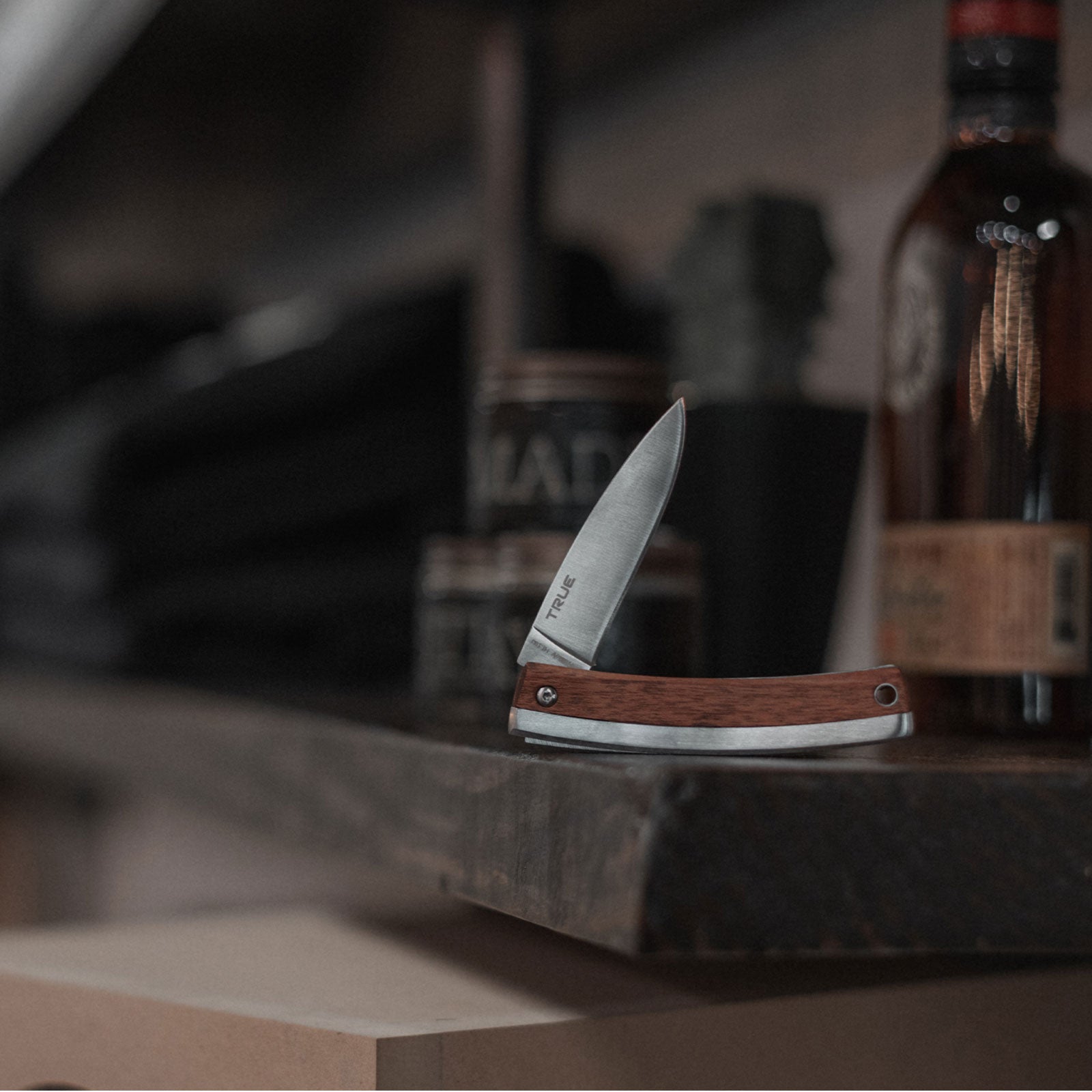 TRUE UTILITY Klappmesser Gentlemans Knife Taschen Messer Rosenholz Griff 63 g