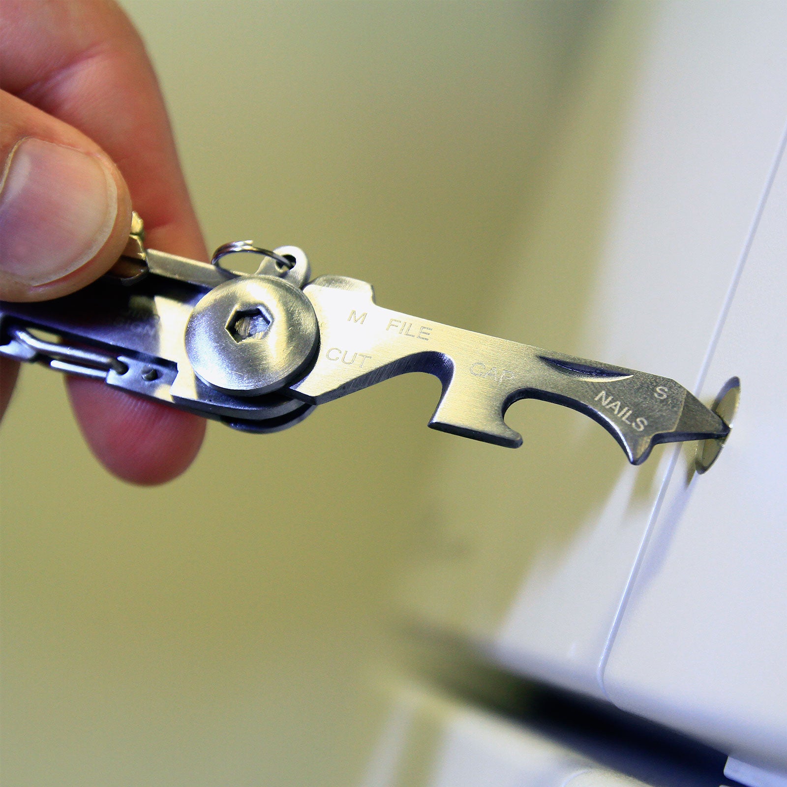 TRUE UTILITY Connect Mini Multi Tool MiKey - Schlüssel Bund Organizer Karabiner