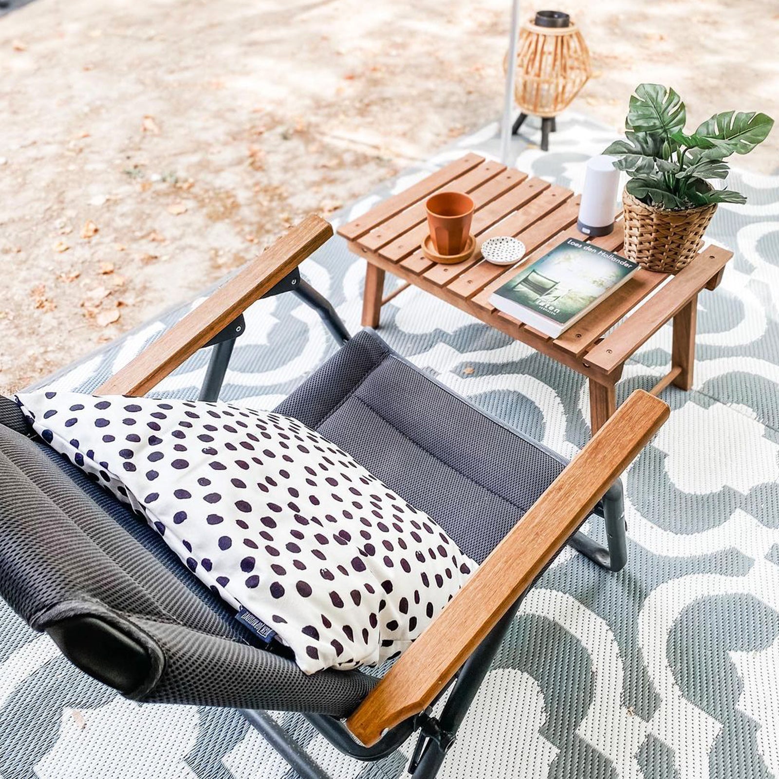 HUMAN COMFORT Campingtisch Jabrun 1 Mini Klapptisch Beistelltisch Falttisch Holz