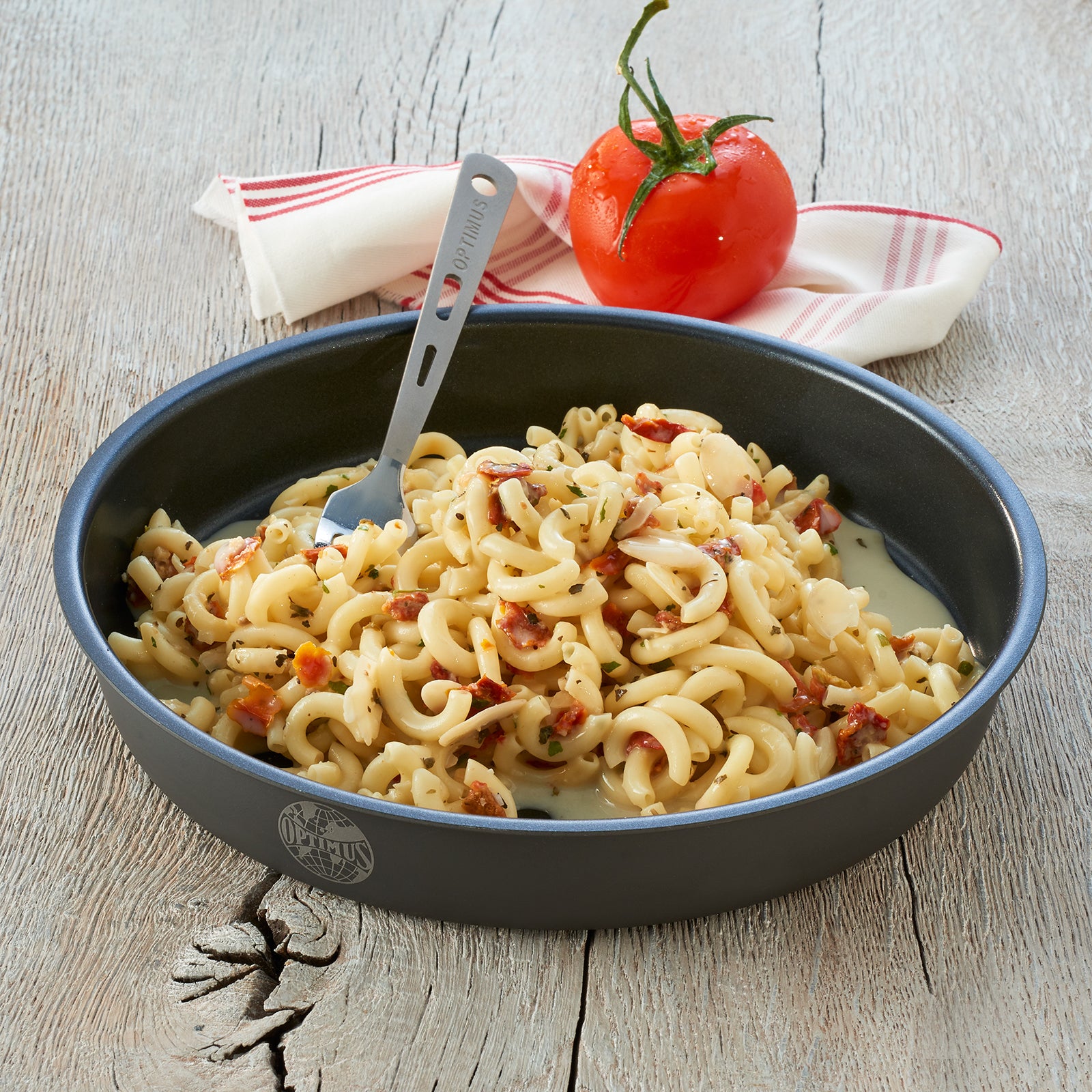 TREK'N EAT Lachspesto Mit Nudeln Trekking Mahlzeit Outdoor Essen Ration Nahrung