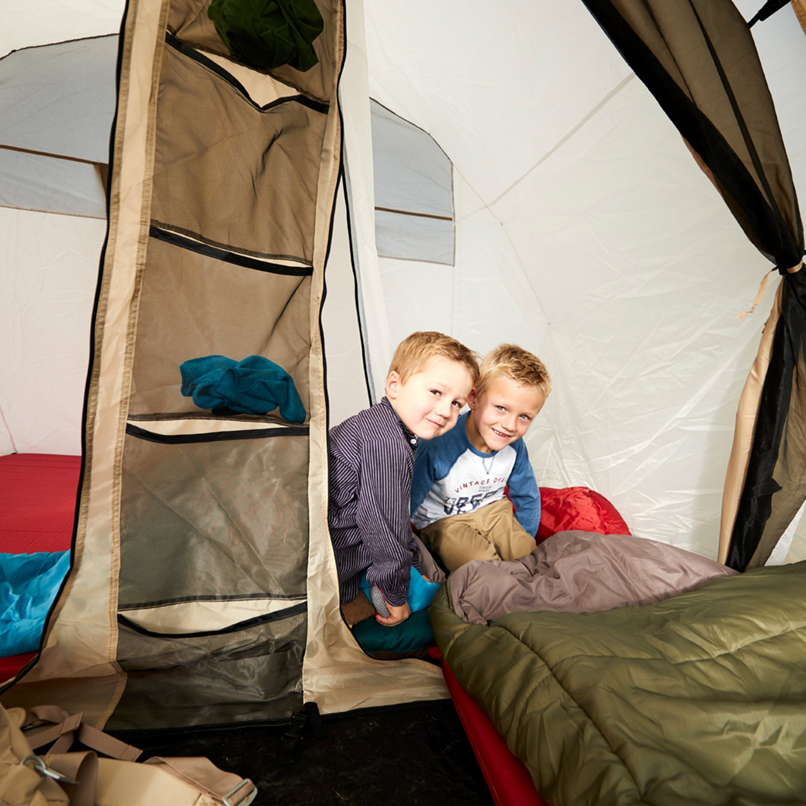 GRAND CANYON Tunnelzelt Helena 3 Personen Familien Gruppen Zelt Camping Vorraum