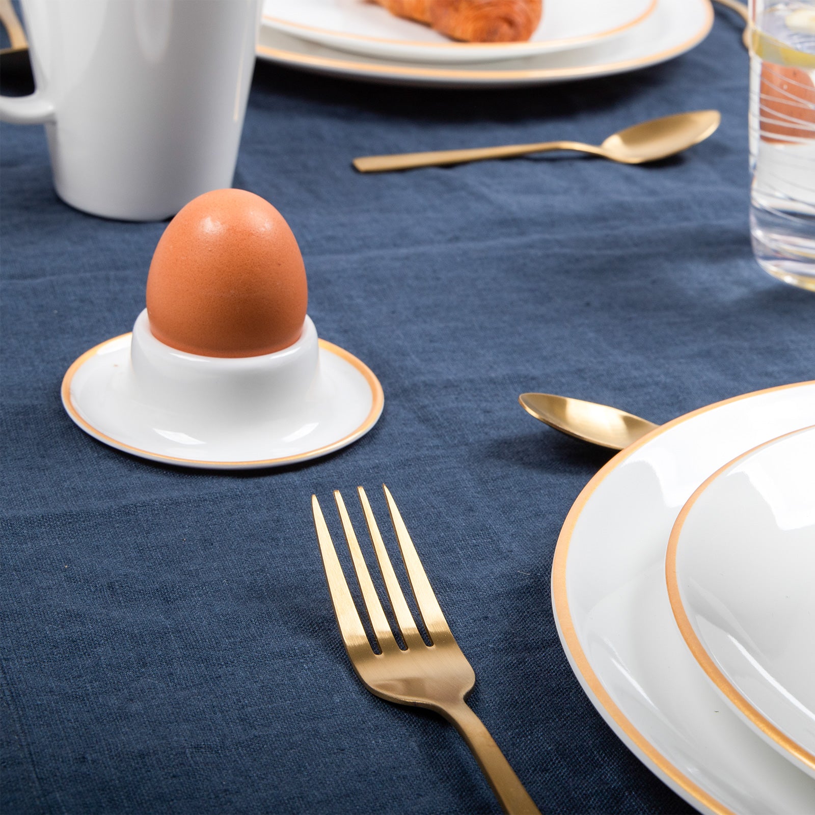 GIMEX Egg Cup Set Linea Line 4-piece Camping Egg Stand Holder Round Melamine