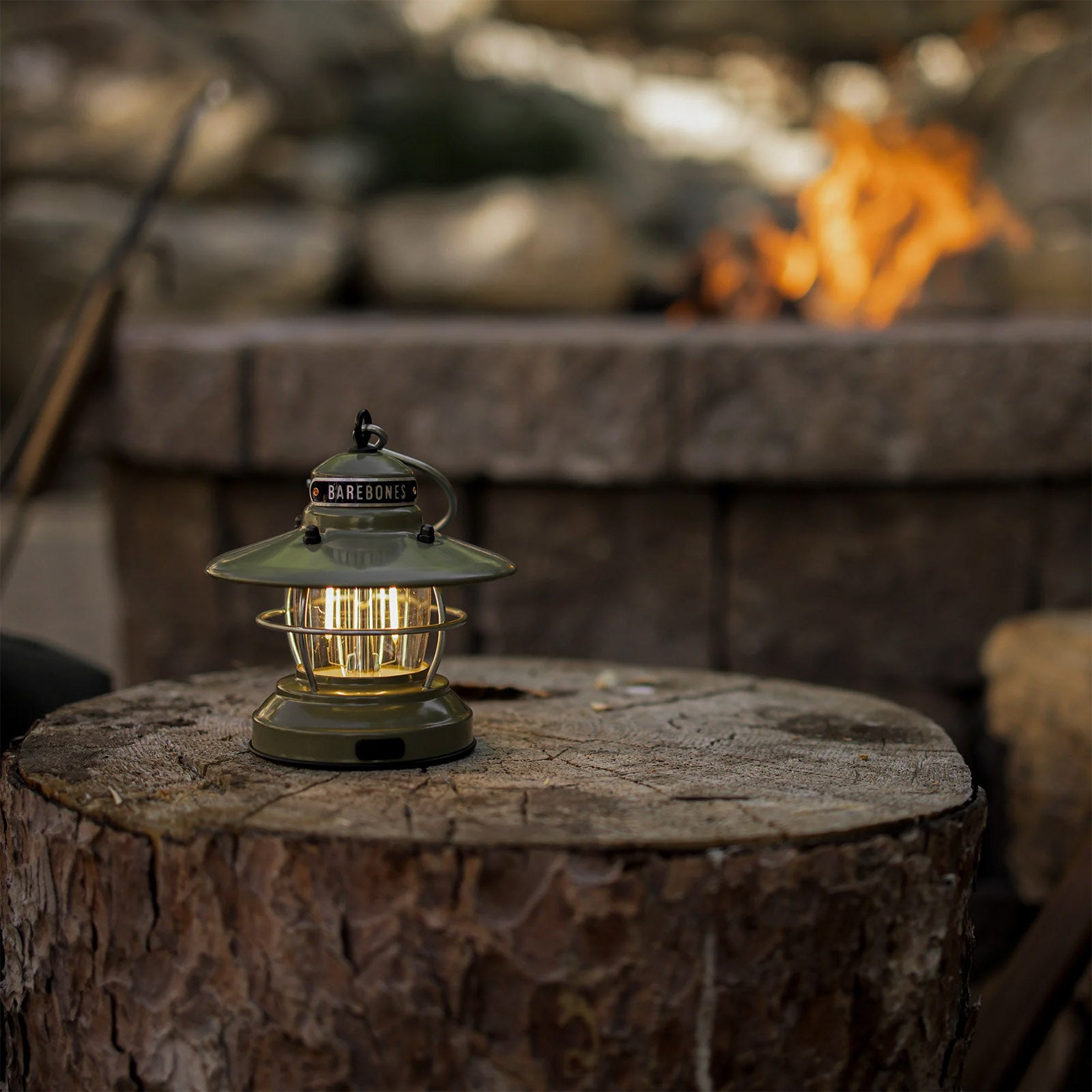 BAREBONES Camping Laterne Edison Mini Retro Lampe Dimmbar Stahl USB Akku LED