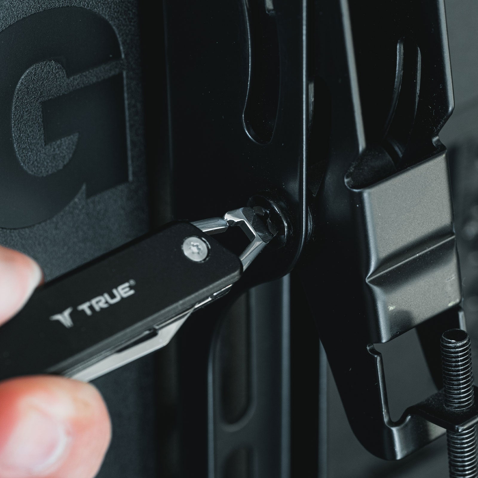 TRUE UTILITY Pocket Knife Key Chain Knife Mini Tool Knife Keyring