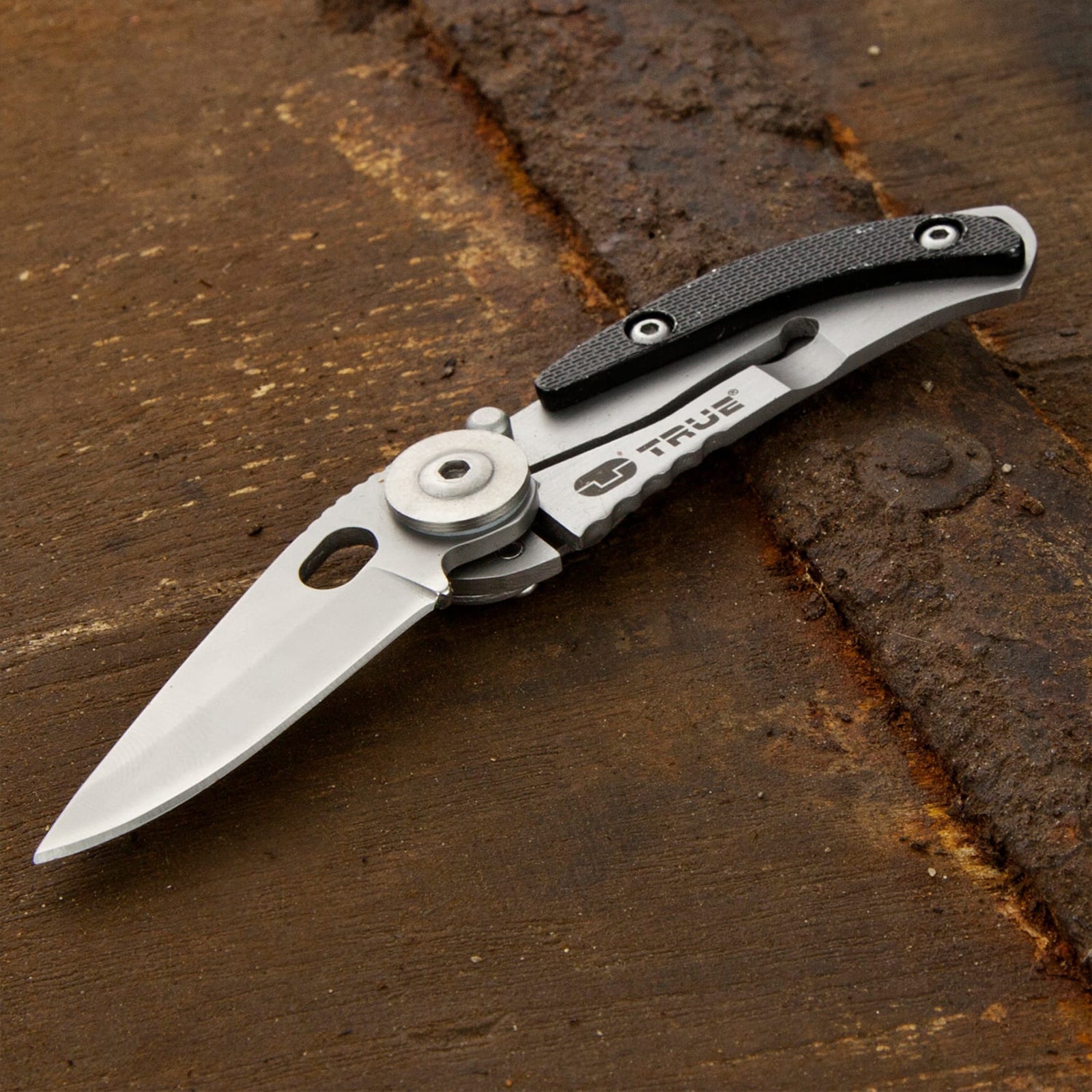 TRUE UTILITY Mini Multi Tool SkeletonKnife Pocket Knife Clip Keychain 